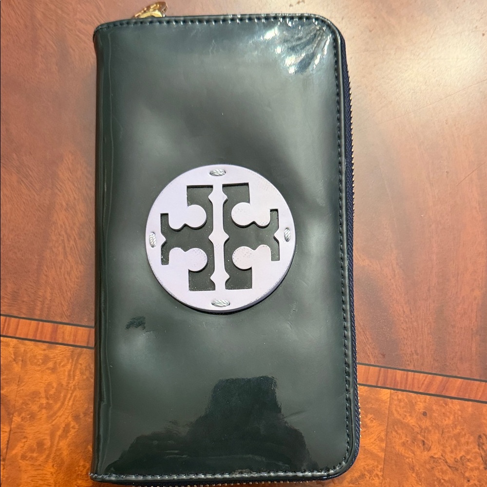 Tory Burch Navy Patent Wallet with Lilac Logo and Gold Zipper closure